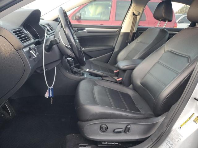 1VWDT7A38HC008235 - 2017 VOLKSWAGEN PASSAT R-LINE Silber Foto 7