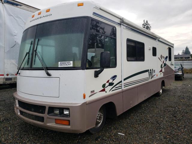 1GBLP37J9W3311303 - 1998 CHEVROLET P30 BEIGE photo 2