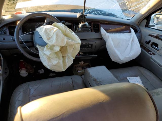 1LNHM81W81Y728432 - 2001 LINCOLN TOWN CAR EXECUTIVE Weiß Foto 8