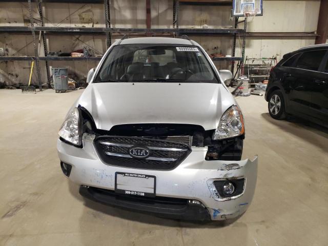 KNAFG528997274904 - 2009 KIA RONDO BASE SILVER photo 5