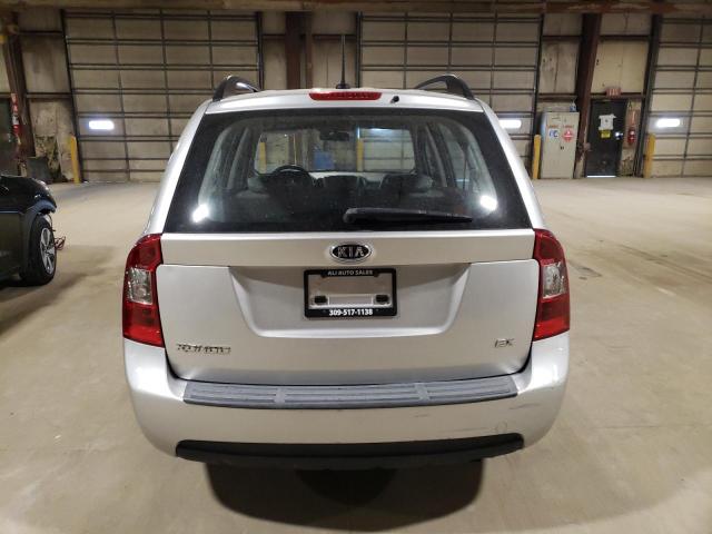 KNAFG528997274904 - 2009 KIA RONDO BASE SILVER photo 6