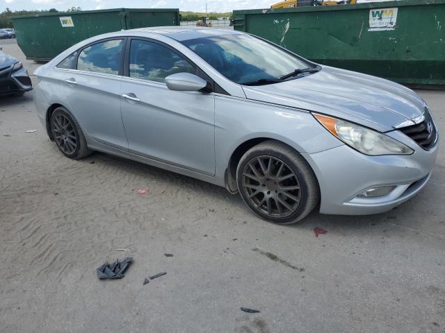 5NPEC4AC7BH118193 - 2011 HYUNDAI SONATA SE 银色 照片 4