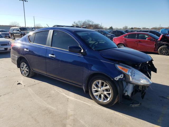 3N1CN7APXJL887830 - 2018 NISSAN VERSA S BLUE photo 4