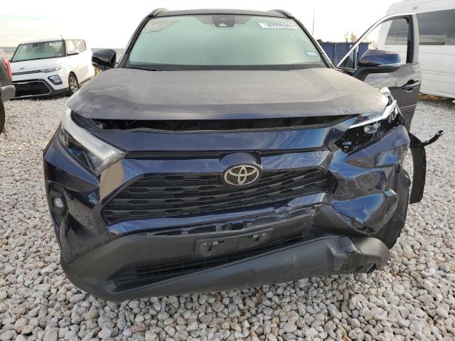 2T3C1RFV5NW210338 - 2022 TOYOTA RAV4 XLE PREMIUM BLUE photo 5