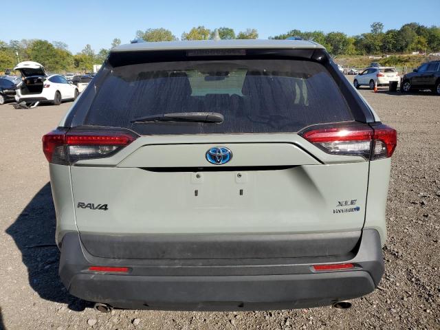 4T3R6RFV0MU008484 - 2021 TOYOTA RAV4 XLE 灰色 照片 6