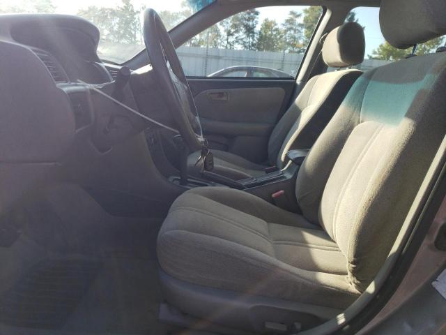 4T1BG22K01U019104 - 2001 TOYOTA CAMRY CE ნაცრისფერი ფოტო 7