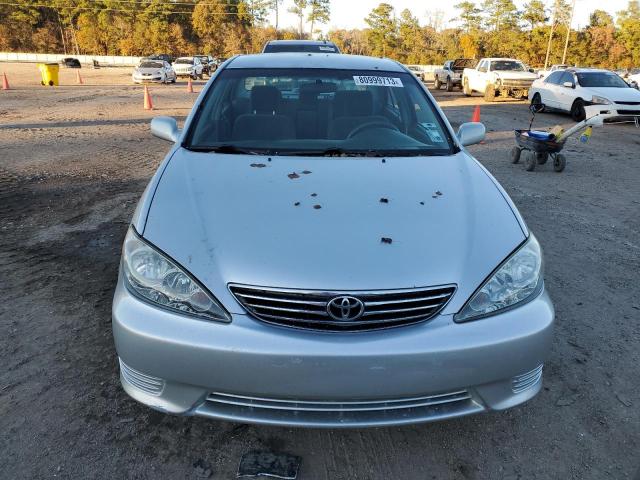 4T1BE32K15U083184 - 2005 TOYOTA CAMRY LE SILVER photo 5