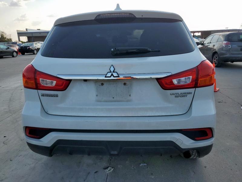 JA4AP3AU4KU036072 - 2019 MITSUBISHI OUTLANDER ES أبيض صورة 6