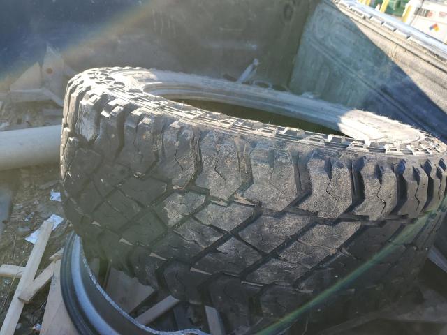 3C6UR5DL0FG529212 - 2015 RAM 2500 SLT შავი ფოტო 12