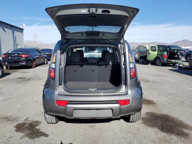 KNDJT2A23B7278487 - 2011 KIA SOUL + GRAY photo 6