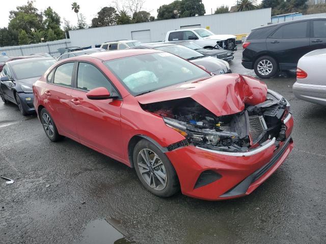 3KPF24AD0PE509116 - 2023 KIA FORTE LX RED photo 4