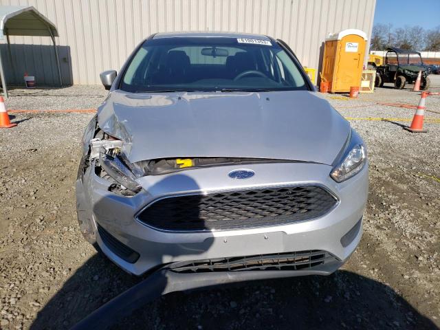 1FADP3F27JL207868 - 2018 FORD FOCUS SE SILVER photo 5