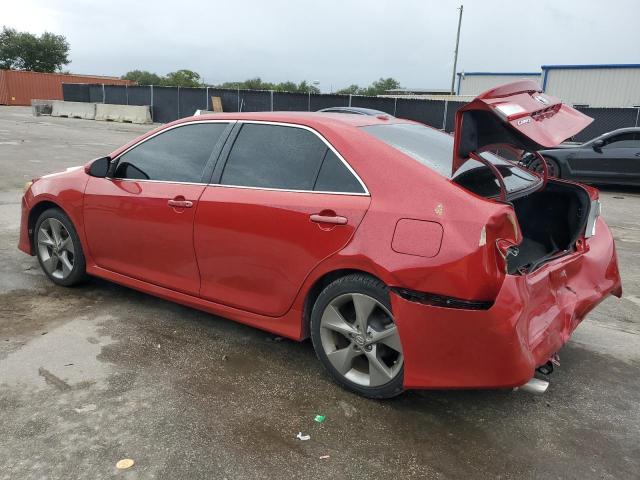 4T1BK1FK3CU513625 - 2012 TOYOTA CAMRY SE Czerwony zdjęcie 2