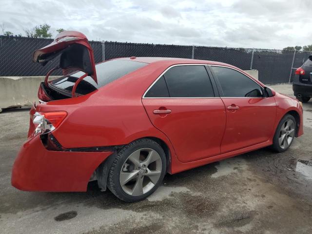 4T1BK1FK3CU513625 - 2012 TOYOTA CAMRY SE Czerwony zdjęcie 3