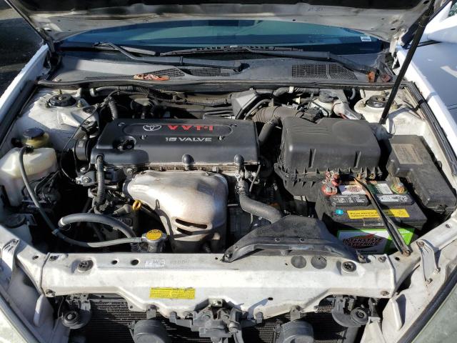 4T1BE32K15U030596 - 2005 TOYOTA CAMRY LE WHITE photo 11