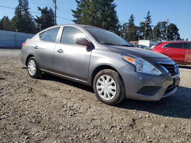 3N1CN7AP0JL844002 - 2018 NISSAN VERSA S GRAY photo 4