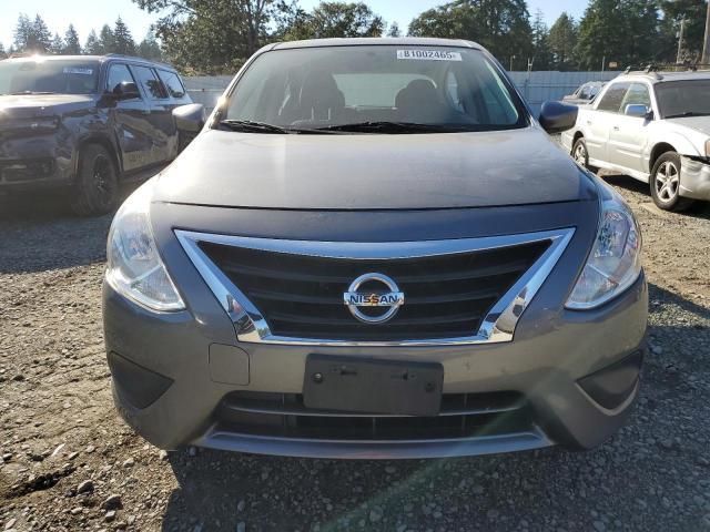 3N1CN7AP0JL844002 - 2018 NISSAN VERSA S GRAY photo 5