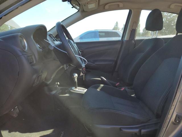 3N1CN7AP0JL844002 - 2018 NISSAN VERSA S GRAY photo 7