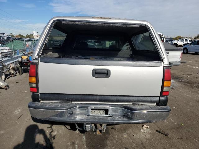 2GTEK13TX41356574 - 2004 GMC NEW SIERRA K1500 GRAY photo 6