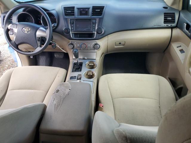 5TDZK3EH8DS119175 - 2013 TOYOTA HIGHLANDER BASE Білий фото 8