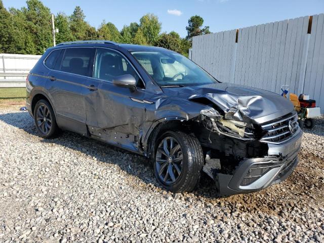 3VV3B7AX4NM152025 - 2022 VOLKSWAGEN TIGUAN SE Gris foto 4