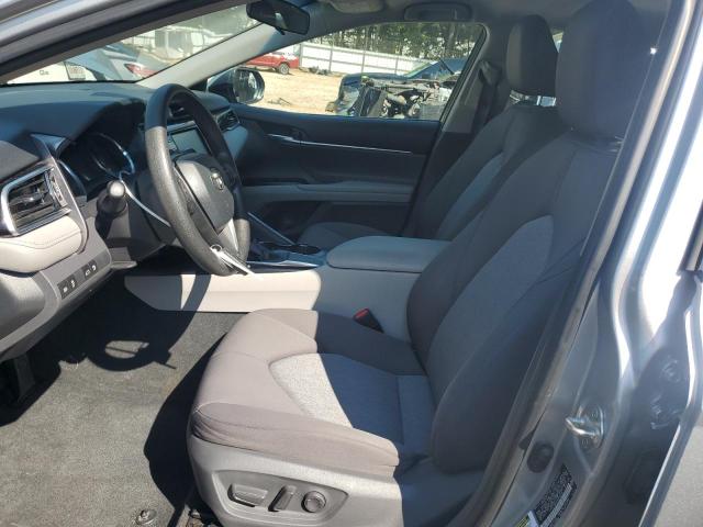 4T1B11HK2JU052740 - 2018 TOYOTA CAMRY L 银色 照片 7