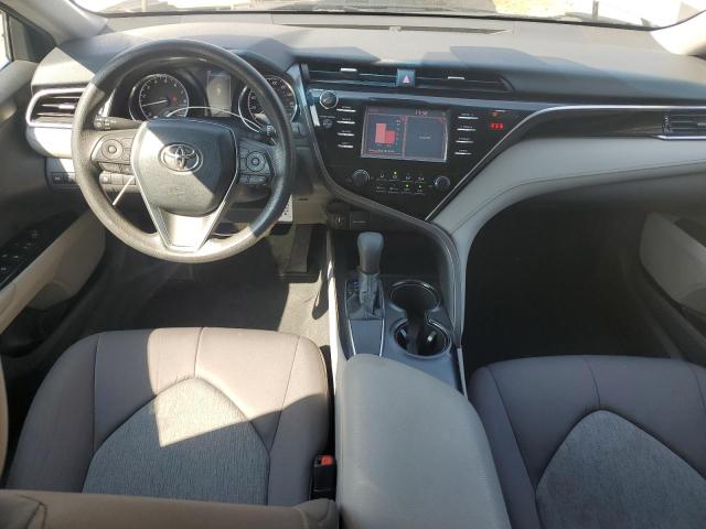 4T1B11HK2JU052740 - 2018 TOYOTA CAMRY L 银色 照片 8