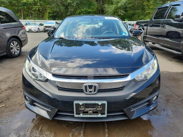 JHMFC1F31JX017275 - 2018 HONDA CIVIC EX BLACK photo 5