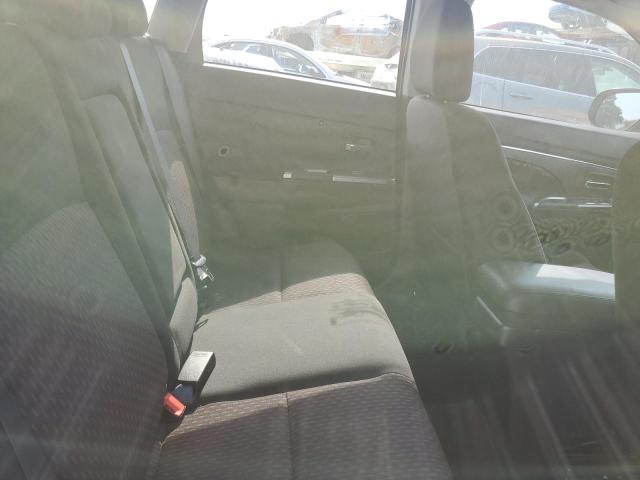 JA4AP3AU5JU006061 - 2018 MITSUBISHI OUTLANDER ES Boz foto 11