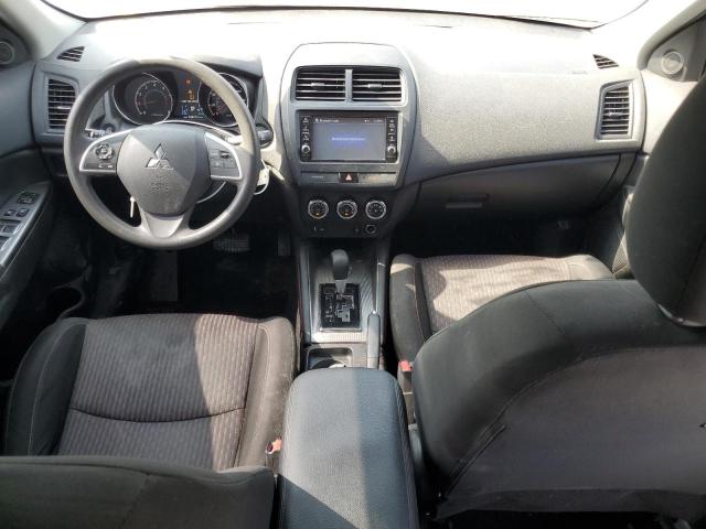 JA4AP3AU5JU006061 - 2018 MITSUBISHI OUTLANDER ES Boz foto 8