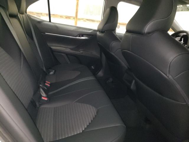 4T1G11AKXRU188707 - 2024 TOYOTA CAMRY SE NIGHT SHADE WHITE photo 10