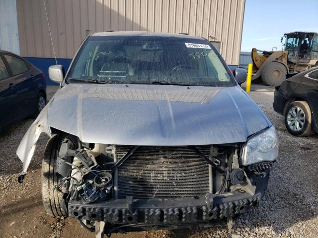 2C4RC1BG0FR589032 - 2015 CHRYSLER TOWN & COU TOURING 灰色 照片 5