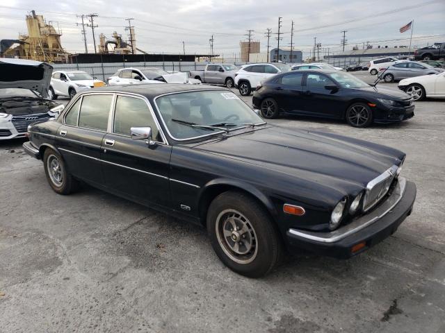 SAJAV1245BC321028 - 1981 JAGUAR XJ6 BLACK photo 4