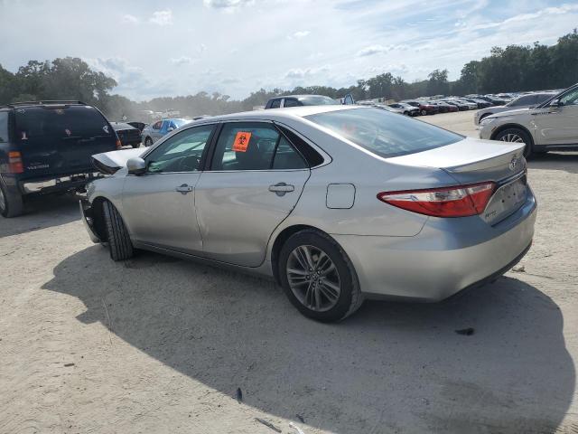 4T1BF1FK3HU291390 - 2017 TOYOTA CAMRY LE SILVER photo 2