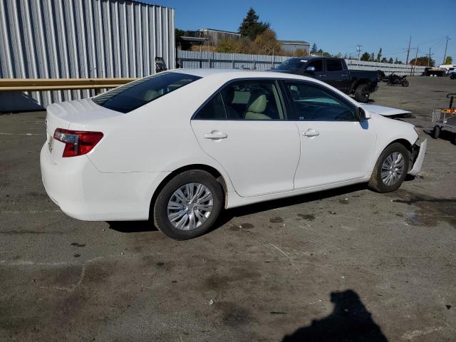 4T4BF1FK7DR326321 - 2013 TOYOTA CAMRY L WHITE photo 3