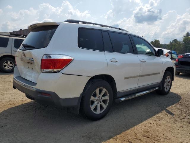 5TDZK3EH0CS071573 - 2012 TOYOTA HIGHLANDER BASE Белый фото 3