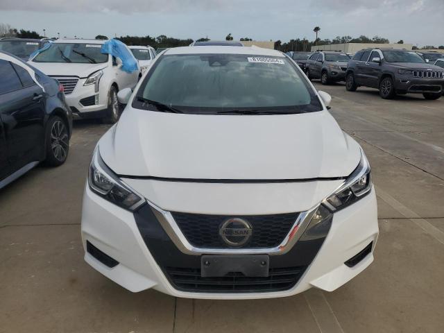 3N1CN8EVXML896255 - 2021 NISSAN VERSA SV WHITE photo 5