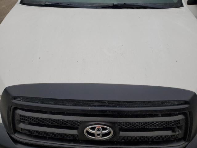 5TFCW5F10AX010173 - 2010 TOYOTA TUNDRA DOUBLE CAB SR5 WHITE photo 12