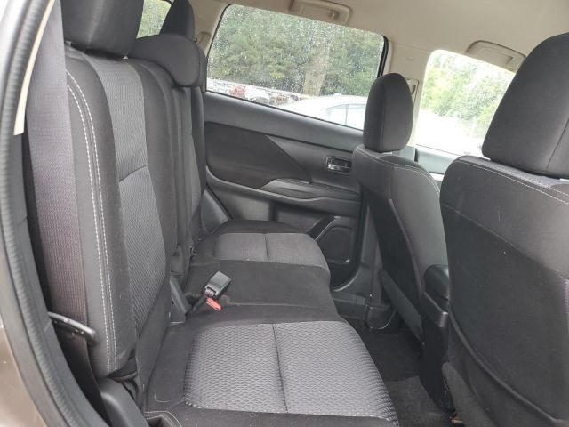 JA4AZ3A32GZ035076 - 2016 MITSUBISHI OUTLANDER SE BROWN photo 11