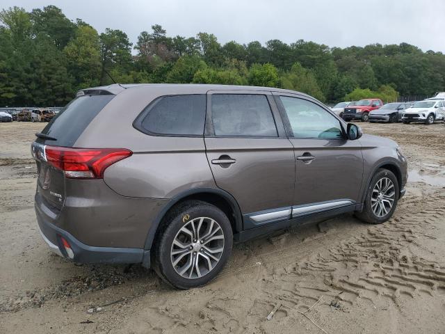 JA4AZ3A32GZ035076 - 2016 MITSUBISHI OUTLANDER SE BROWN photo 3