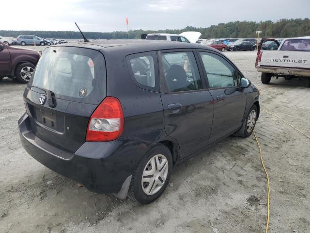 JHMGD38428S062848 - 2008 HONDA FIT BLACK photo 3