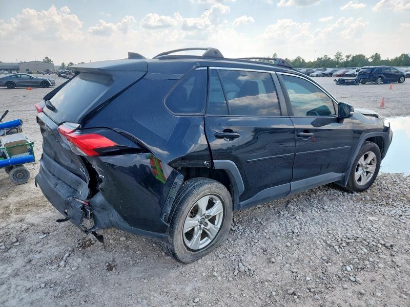 2T3W1RFV4LC033874 - 2020 TOYOTA RAV4 XLE შავი ფოტო 3