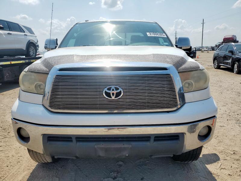 5TFRM5F18CX037446 - 2012 TOYOTA TUNDRA DOUBLE CAB SR5 WHITE photo 5