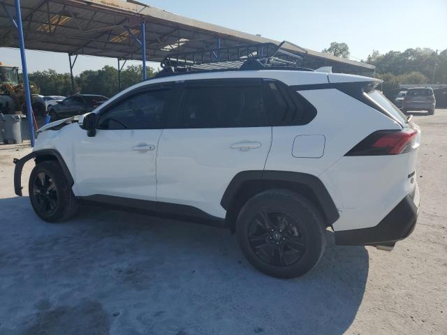 2T3W1RFV7KC012869 - 2019 TOYOTA RAV4 XLE Белый фото 2