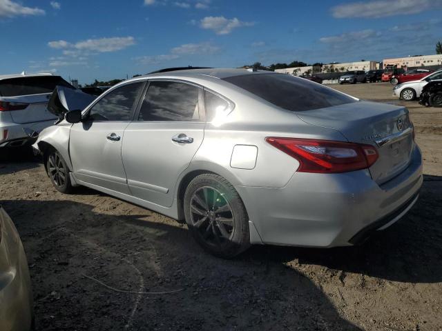 1N4AL3AP3GC135836 - 2016 NISSAN ALTIMA 2.5 SILVER photo 2