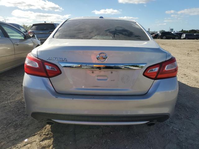 1N4AL3AP3GC135836 - 2016 NISSAN ALTIMA 2.5 SILVER photo 6