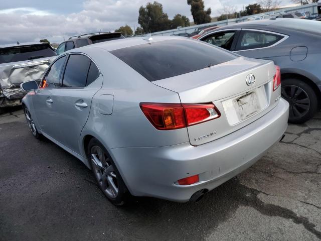 JTHBK262692087538 - 2009 LEXUS IS 250 SILVER photo 2