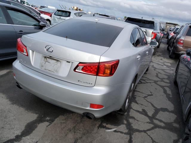 JTHBK262692087538 - 2009 LEXUS IS 250 SILVER photo 3