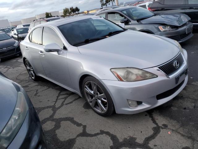 JTHBK262692087538 - 2009 LEXUS IS 250 SILVER photo 4