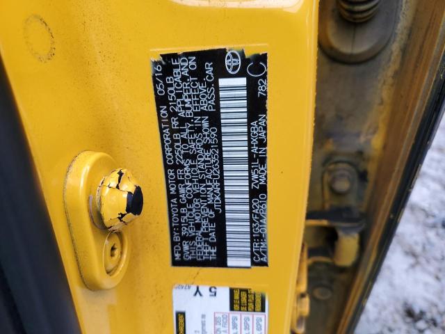 JTDKARFU2G3521590 - 2016 TOYOTA PRIUS YELLOW photo 12